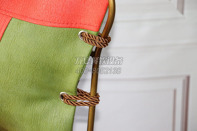 钢管拉线五金椅子细节图